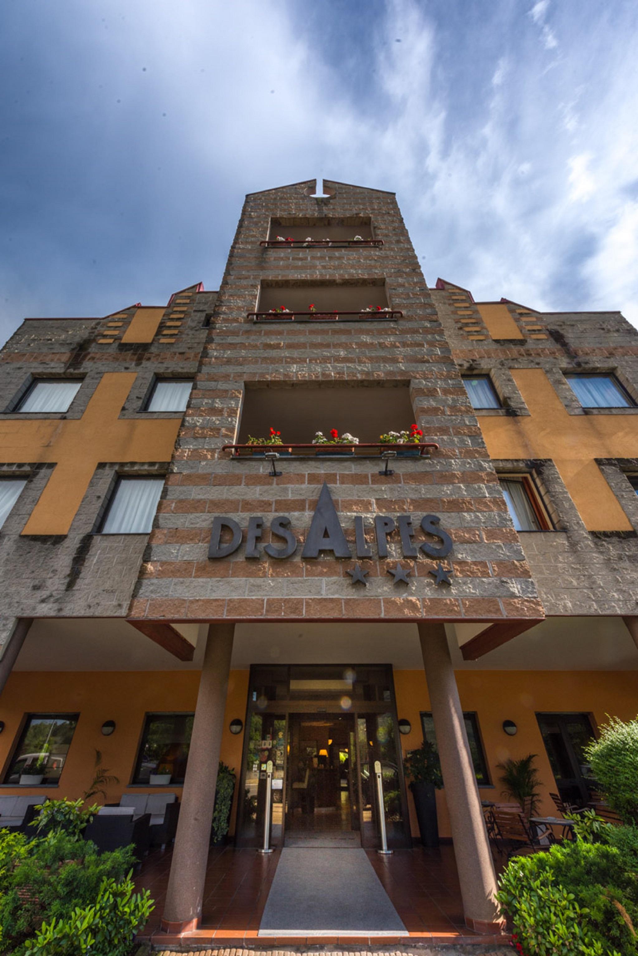 Hotel Des Alpes Rosta Exteriör bild